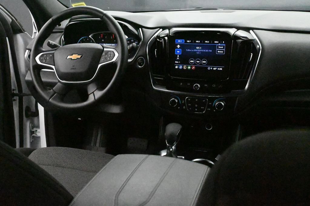 Used 2023 Chevrolet Traverse LT w/ LPO, Floor Liner Package AWD/4WD image 15