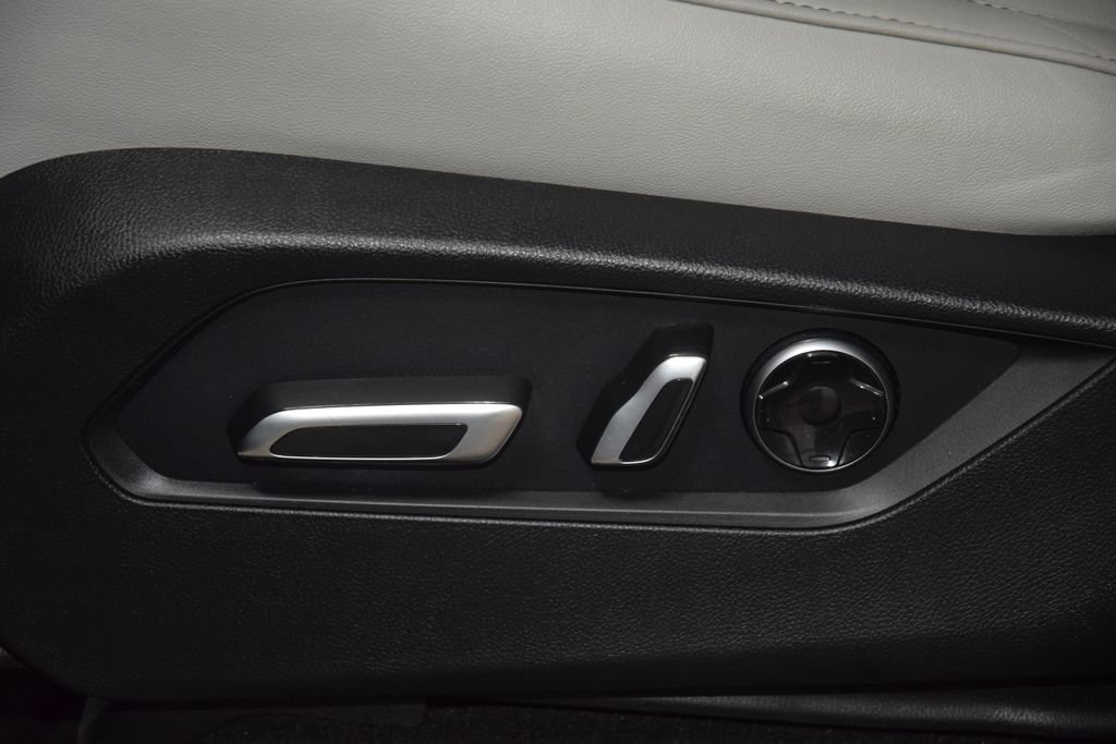 Used 2022 Acura MDX w/ Technology Package AWD/4WD image 36