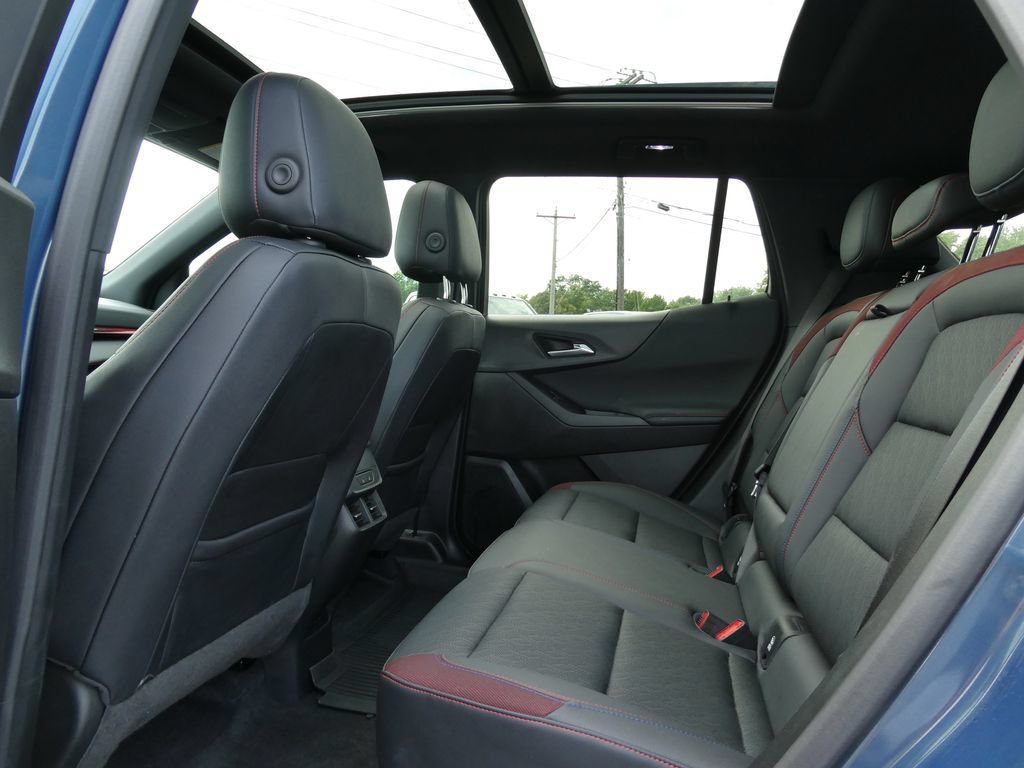 Certified 2025 Chevrolet Equinox RS w/ Safety and Technology Package AWD/4WD image 21