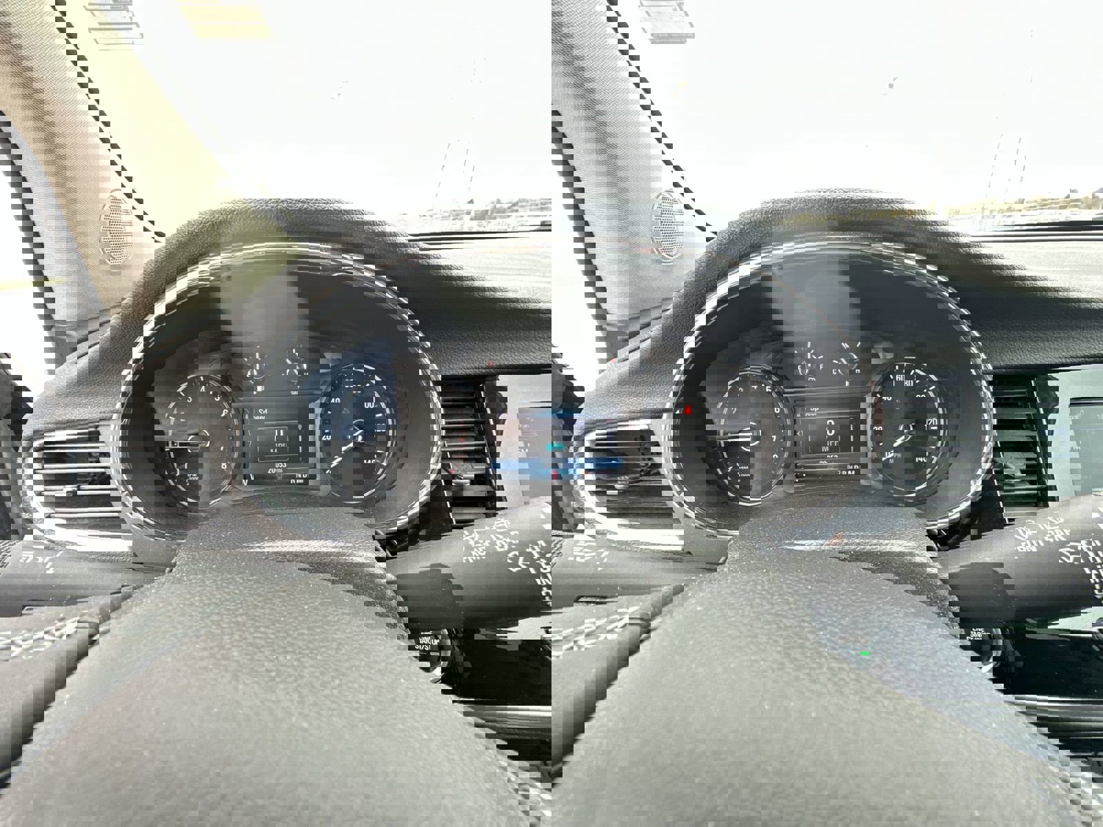 Used 2022 Buick Encore Preferred w/ Safety Package AWD/4WD image 12