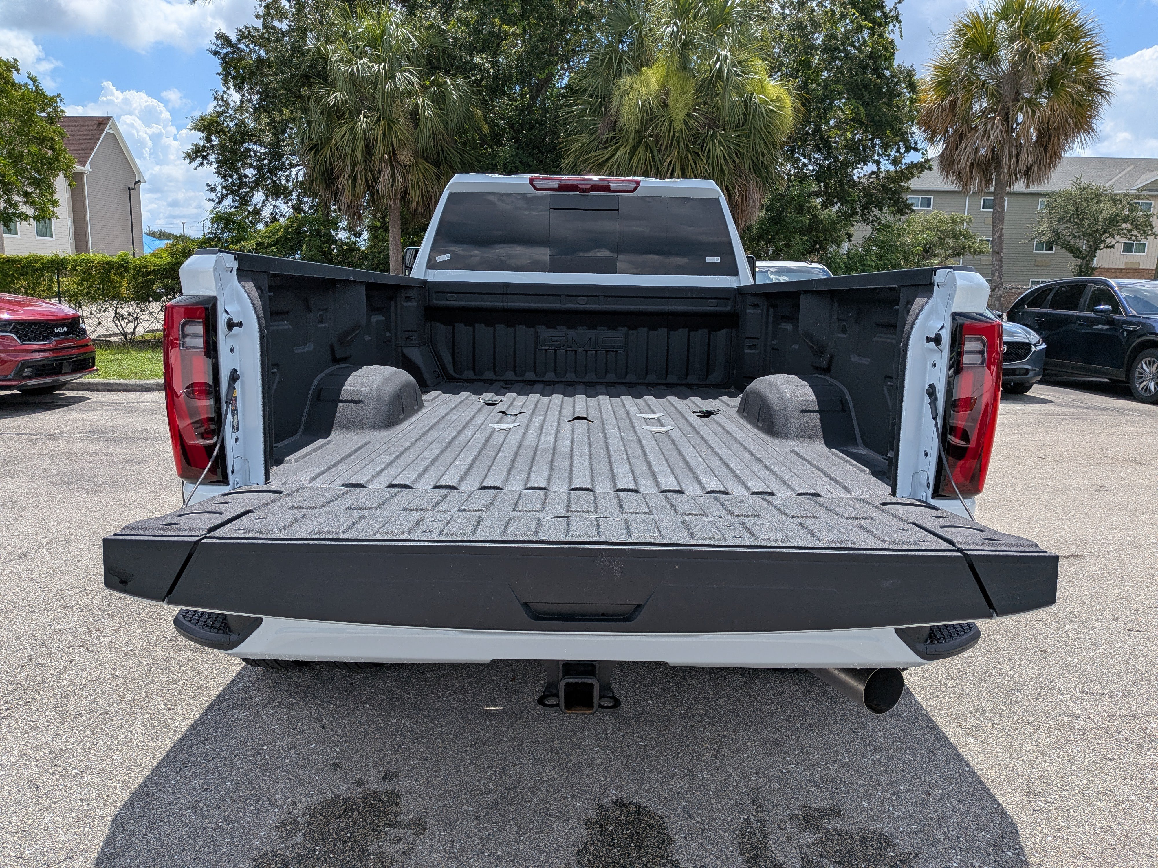 Used 2026 GMC Sierra 3500 Denali AWD/4WD image 13