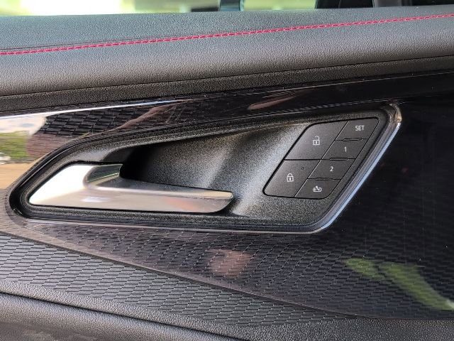 New 2025 Chevrolet Blazer EV RS RWD image 22