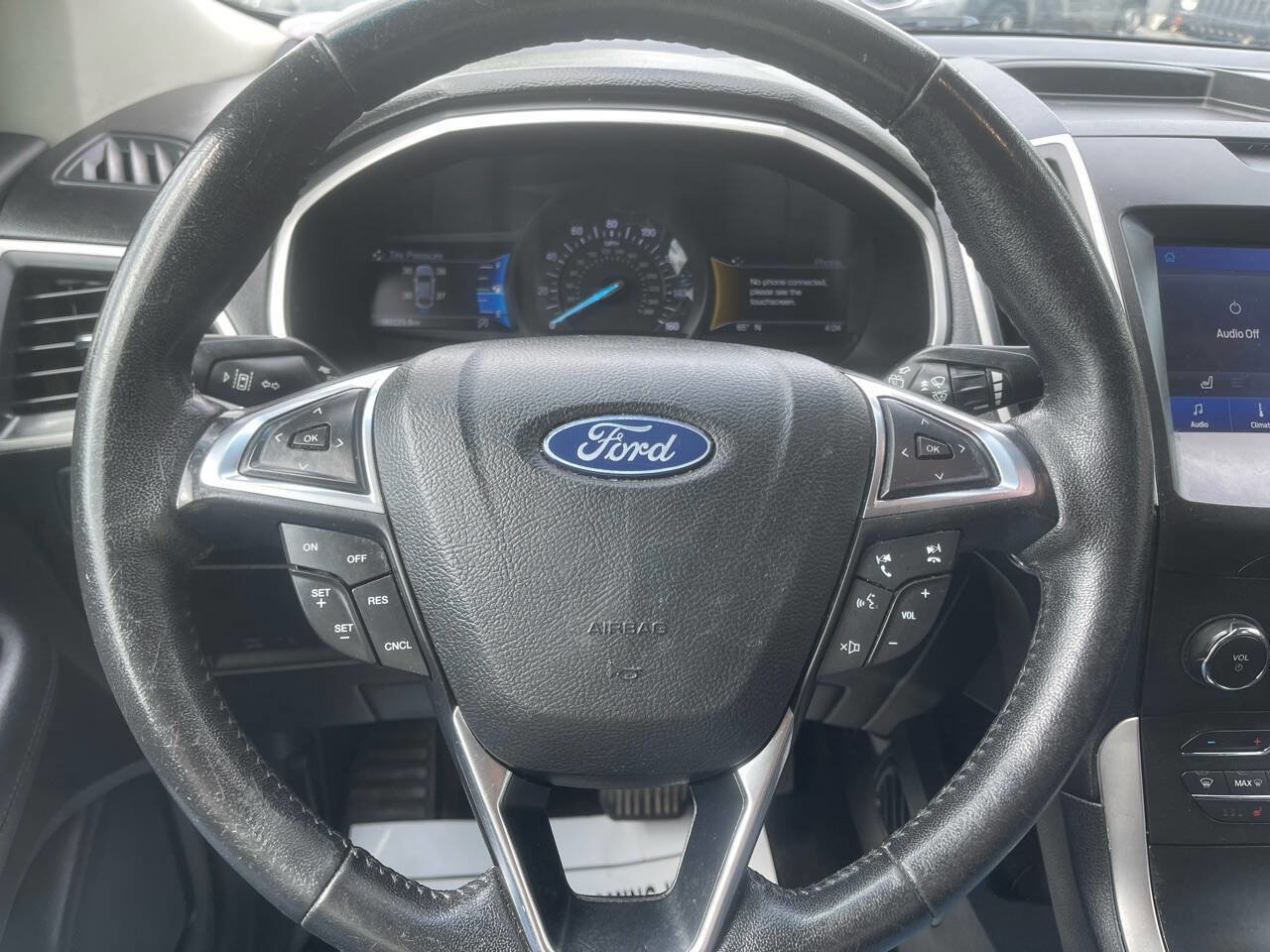 Used 2020 Ford Edge SEL FWD image 18