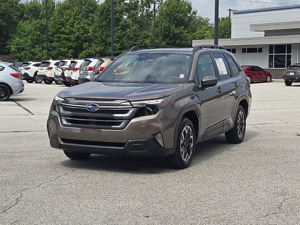 Certified 2025 Subaru Forester Premium AWD/4WD image 2