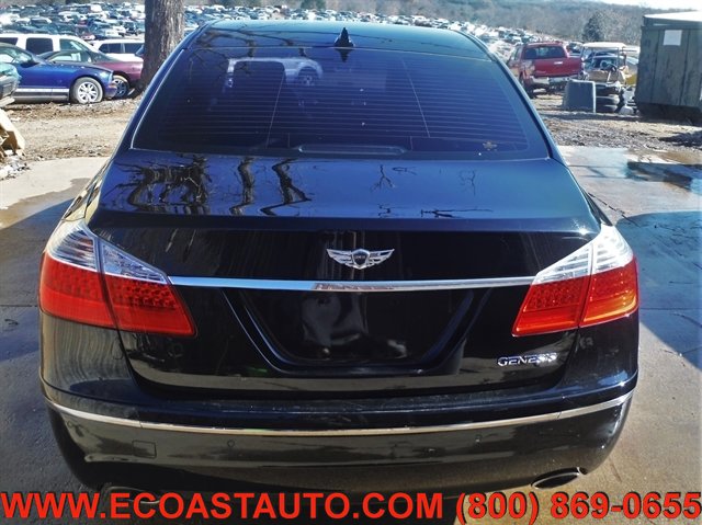 Used 2009 Hyundai Genesis 3.8 w/ Technology Pkg 4 RWD image 6