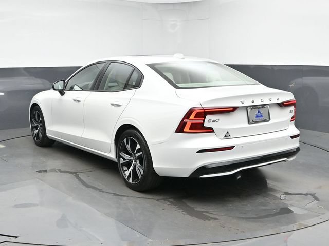 Used 2023 Volvo S60 B5 Core w/ Climate Package FWD image 8