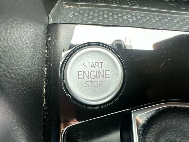 Used 2024 Volkswagen Taos SE image 40