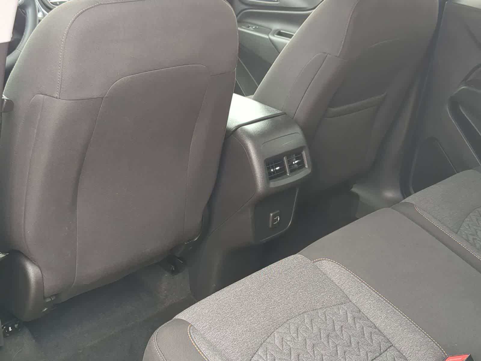 Used 2023 Chevrolet Equinox LT AWD/4WD image 18