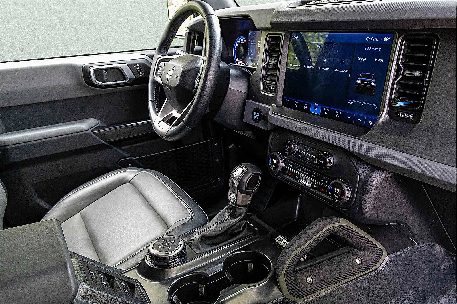 Used 2024 Ford Bronco Everglades image 29