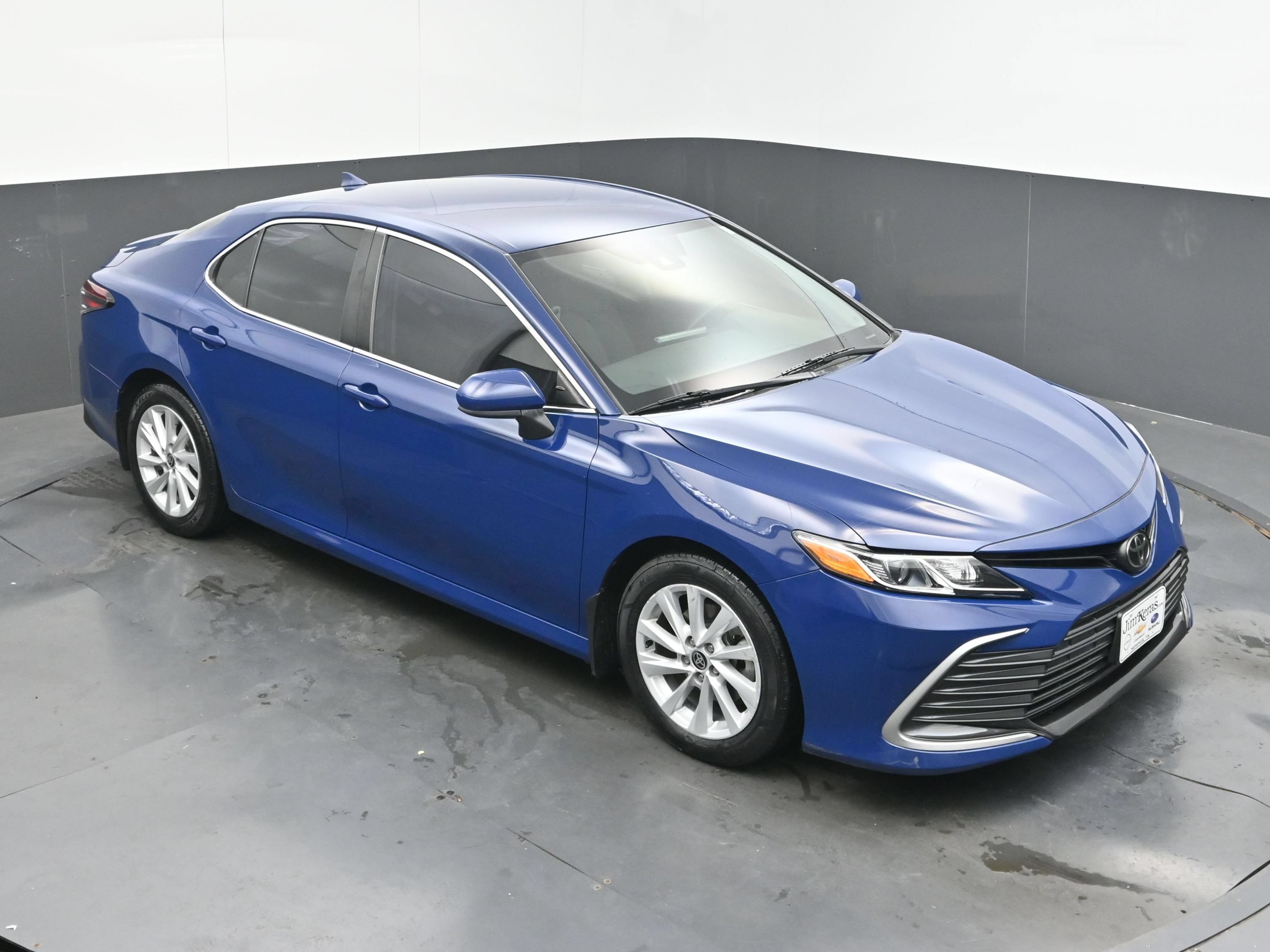 Used 2023 Toyota Camry LE FWD image 33
