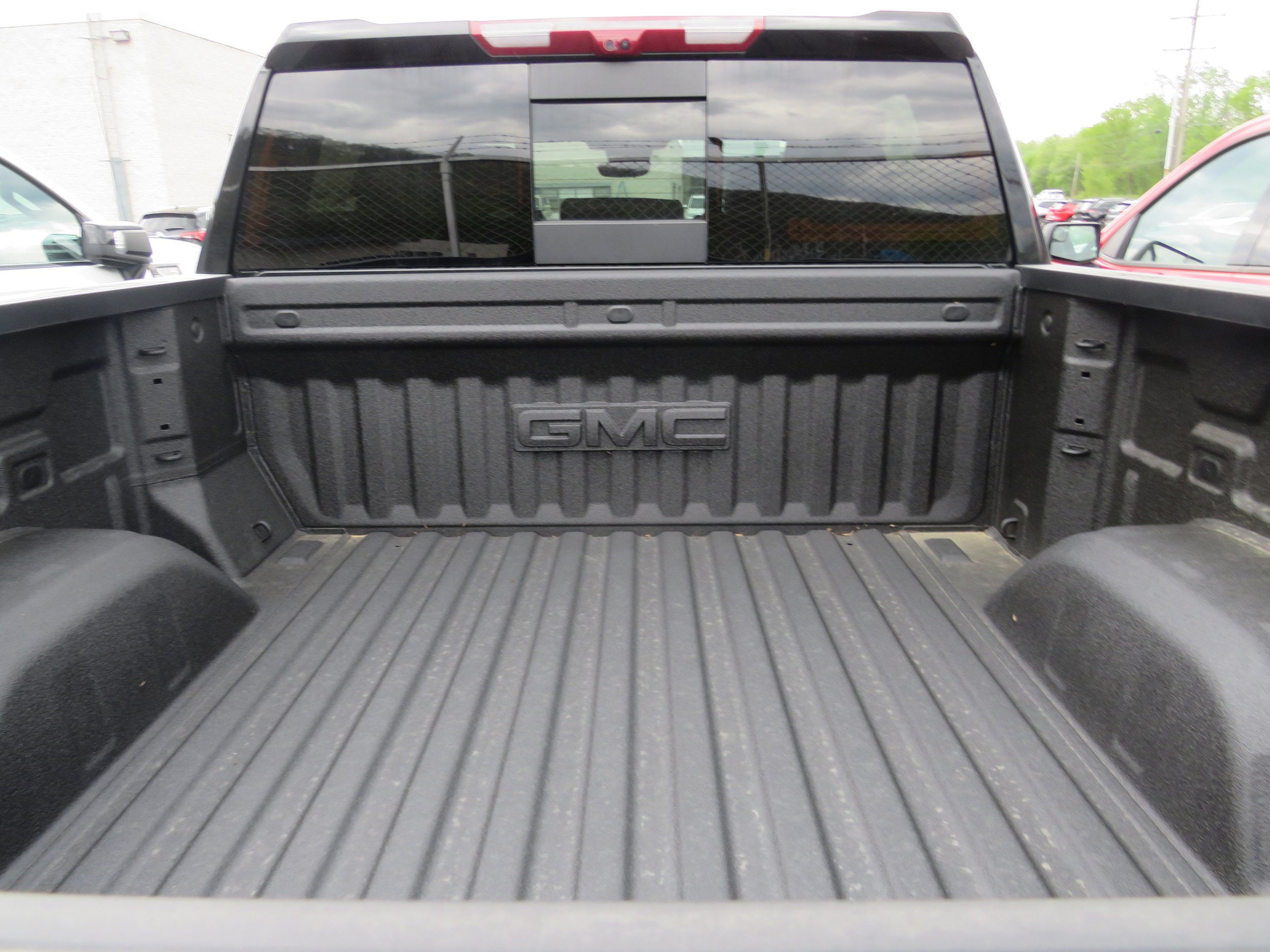 New 2026 GMC Sierra 1500 AT4 w/ AT4 Premium Package AWD/4WD image 6