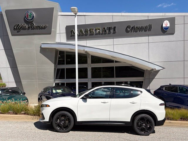 New 2026 Alfa Romeo Tonale w/ Red Premium Package AWD/4WD image 7