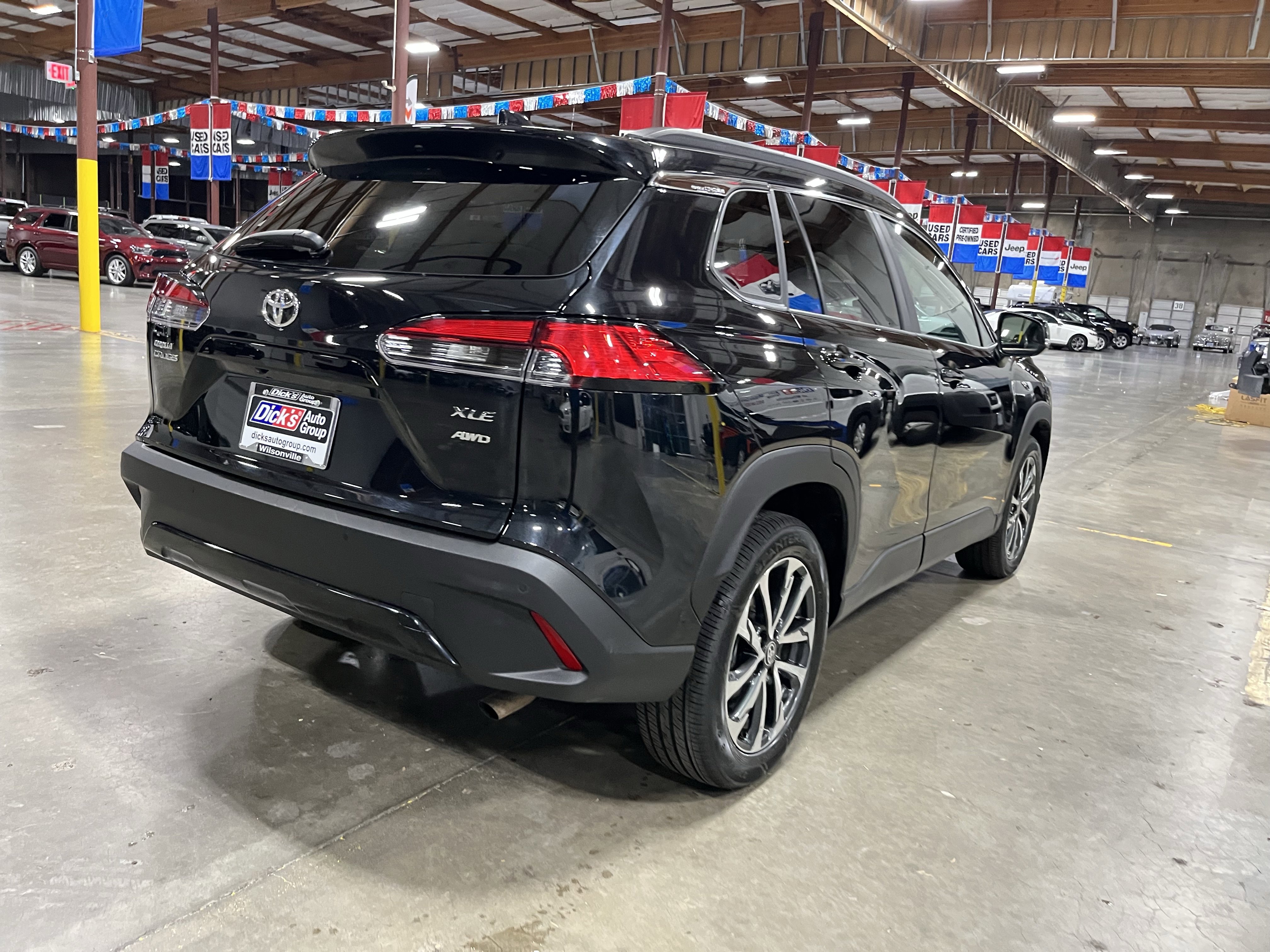 Used 2024 Toyota Corolla Cross XLE image 5