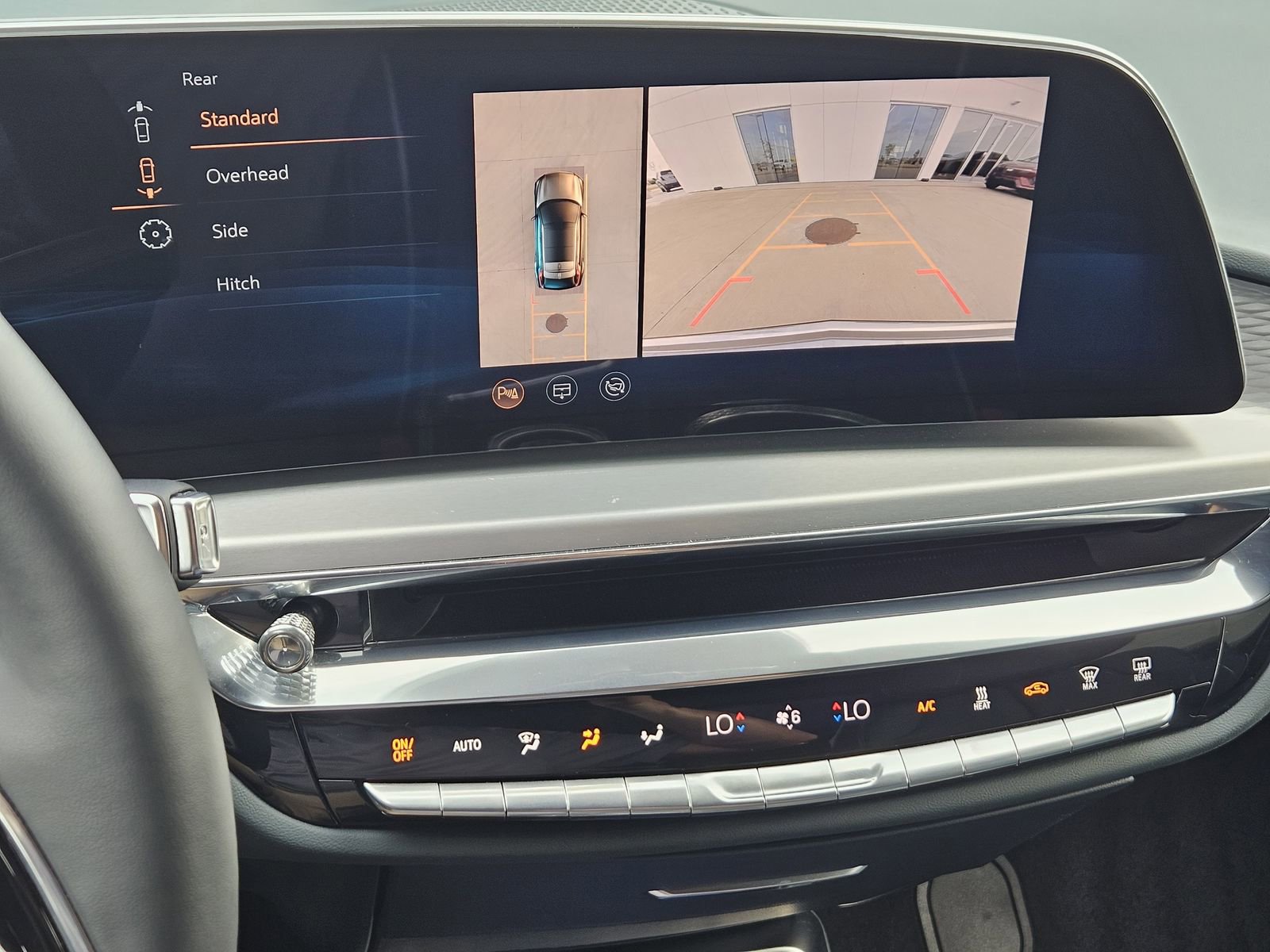 Certified 2024 Cadillac Lyriq Luxury w/ Nappa Leather Package image 20