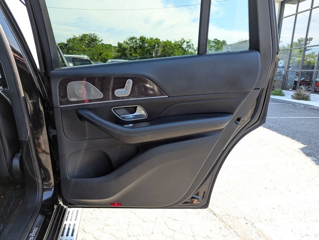 Used 2022 Mercedes-Benz GLS 450 4MATIC image 36