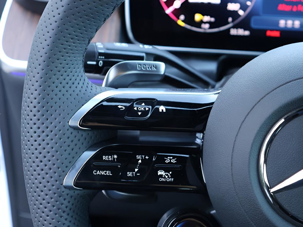 Certified 2026 Mercedes-Benz GLC 43 AMG 4MATIC Coupe image 33