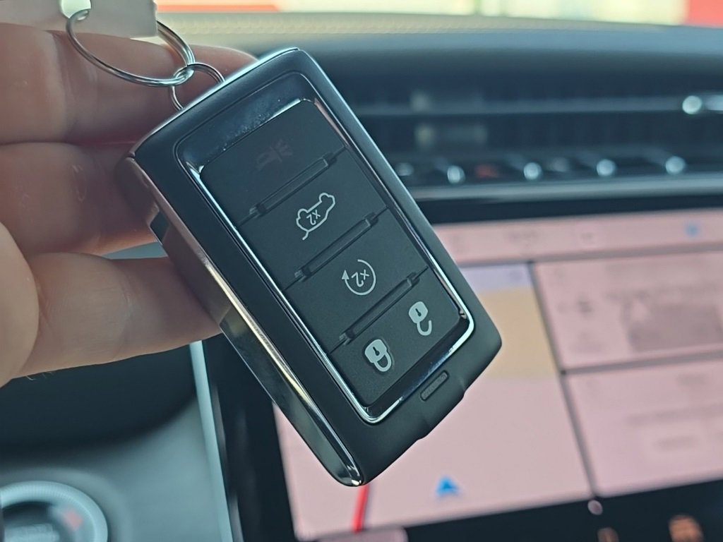 New 2025 Jeep Grand Cherokee L Limited w/ Luxury Tech Group II image 52