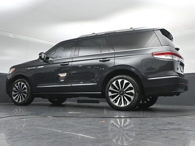Used 2023 Lincoln Navigator Reserve AWD/4WD image 40