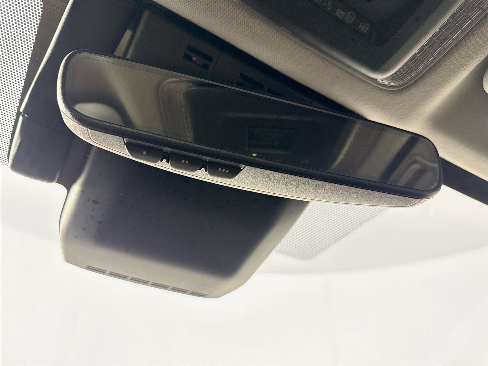 Used 2023 Toyota Prius Prime FWD image 23