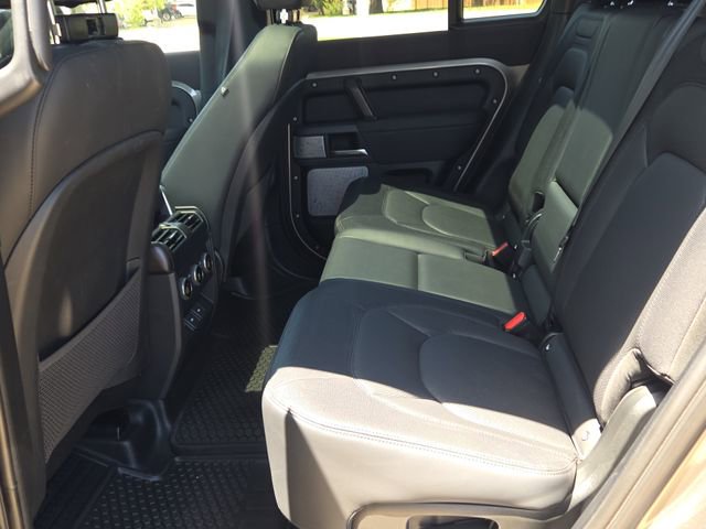 Used 2023 Land Rover Defender 130 X image 15