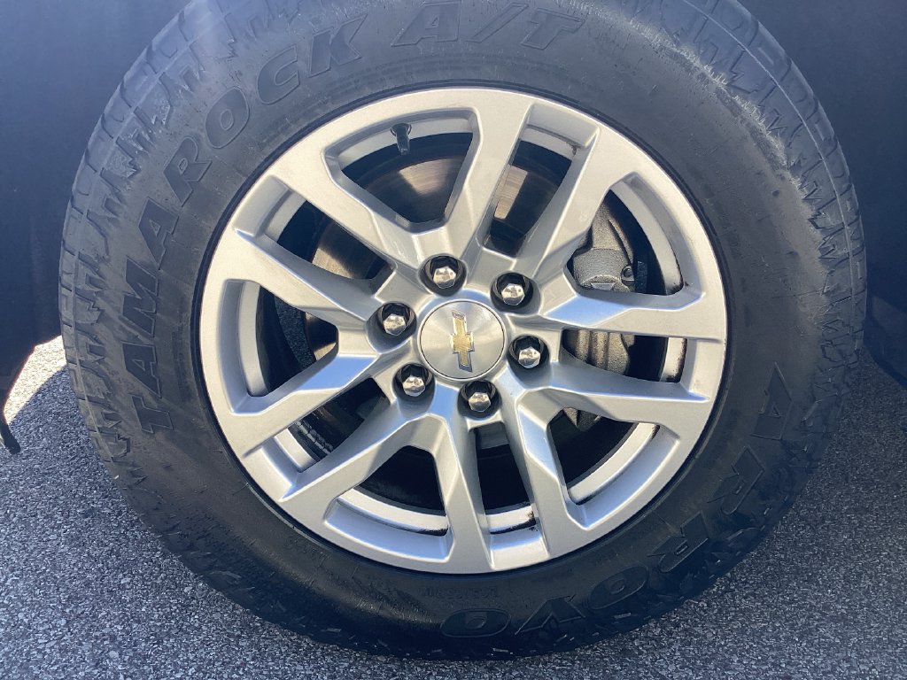 Used 2021 Chevrolet Silverado 1500 LT AWD/4WD image 29
