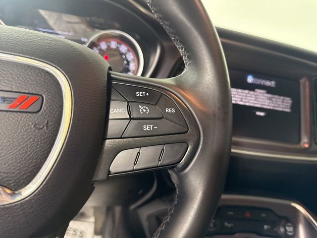 Used 2016 Dodge Challenger SXT w/ Driver Convenience Group RWD image 27