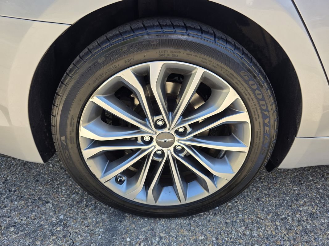Used 2017 Genesis G80 3.8 AWD/4WD image 37