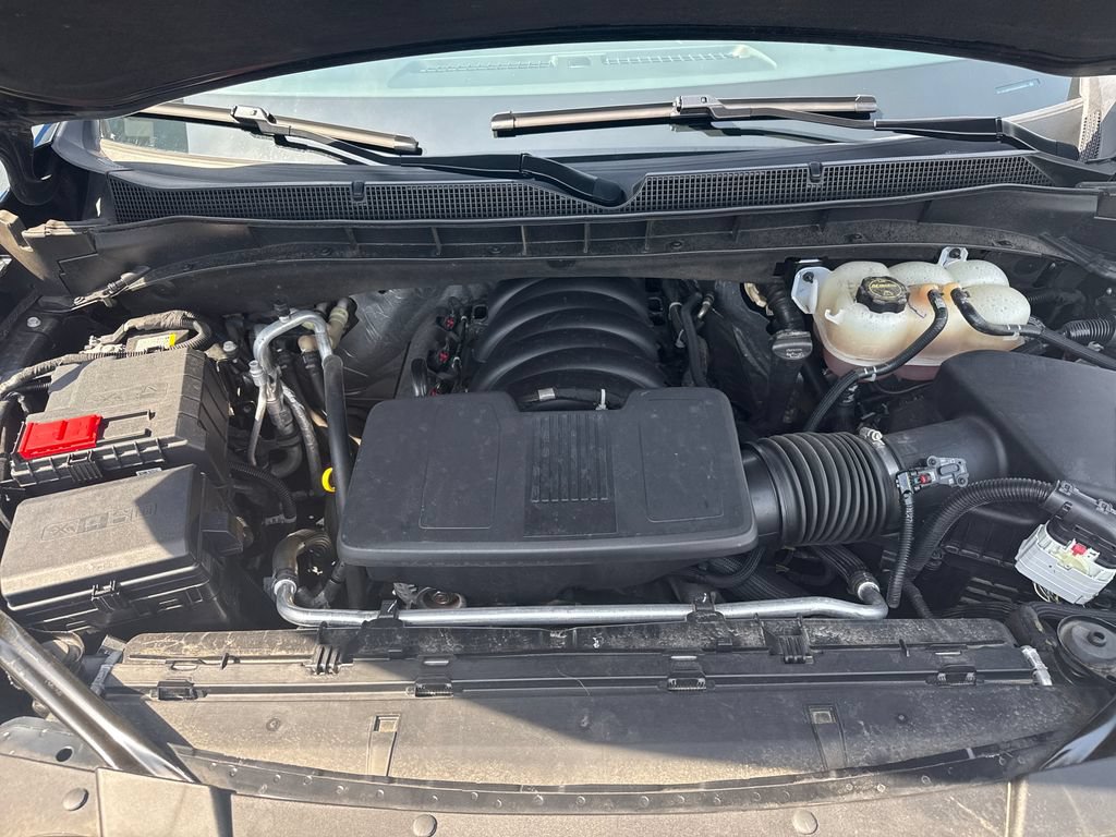 Used 2025 Chevrolet Tahoe Z71 AWD/4WD image 36