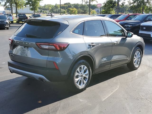 Certified 2025 Ford Escape Active FWD image 3