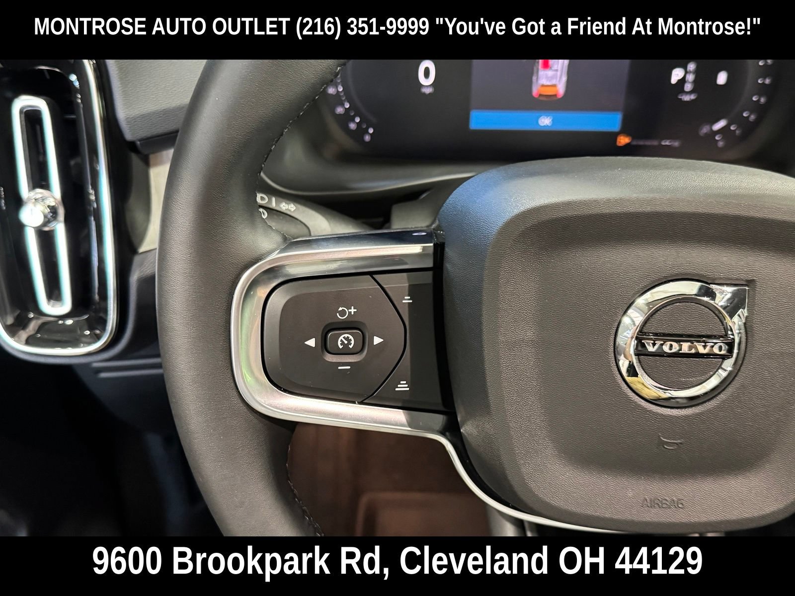 Certified 2023 Volvo XC40 B5 Plus w/ Protection Package Premier AWD/4WD image 22