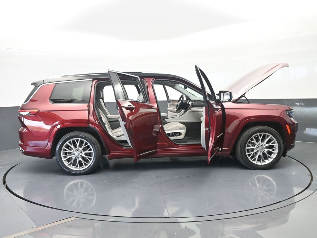 Used 2023 Jeep Grand Cherokee L Summit w/ Luxury Tech Group V image 82