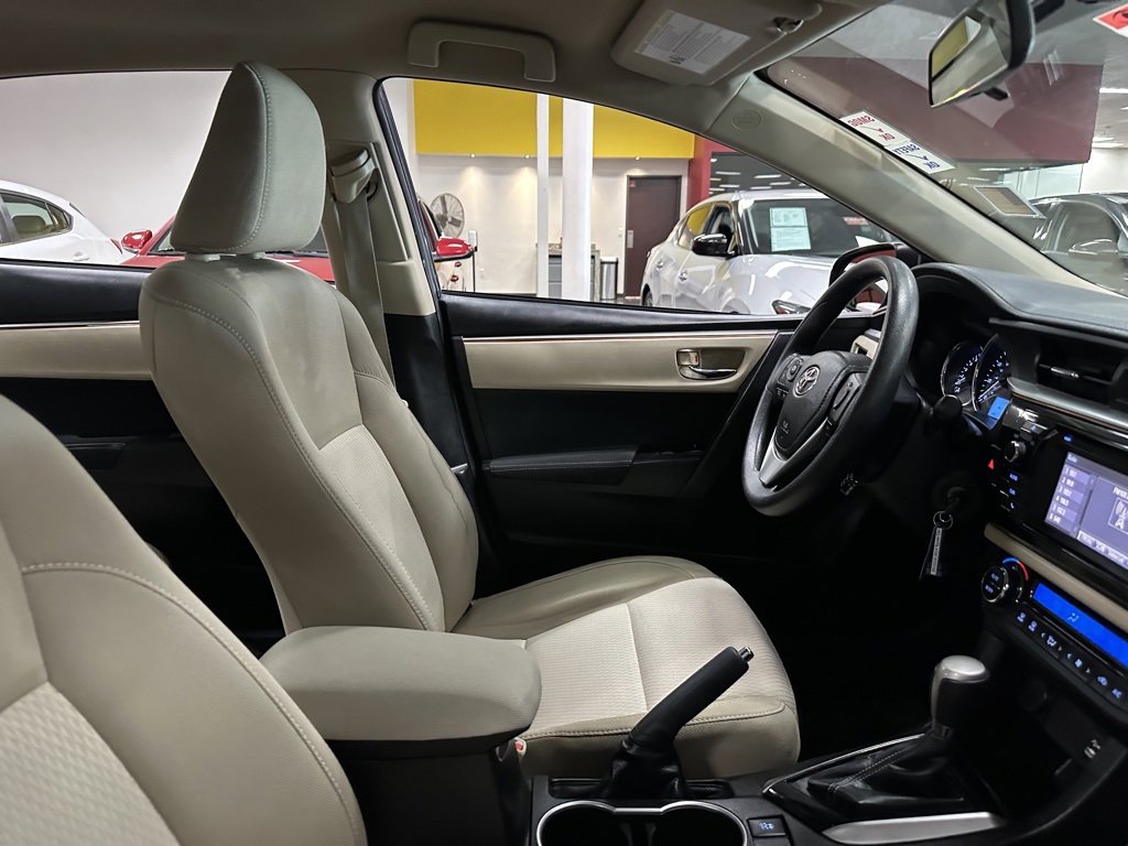 Used 2014 Toyota Corolla LE image 28