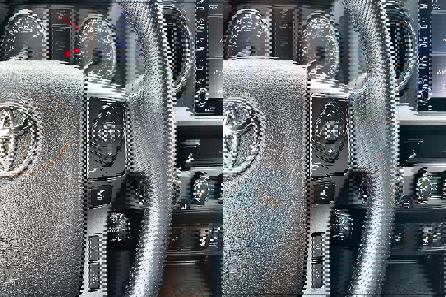 Used 2020 Toyota Tacoma TRD Off-Road AWD/4WD image 23