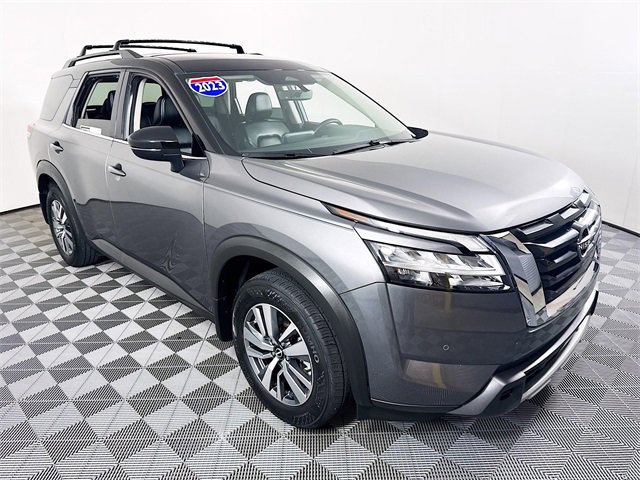 Used 2023 Nissan Pathfinder SL