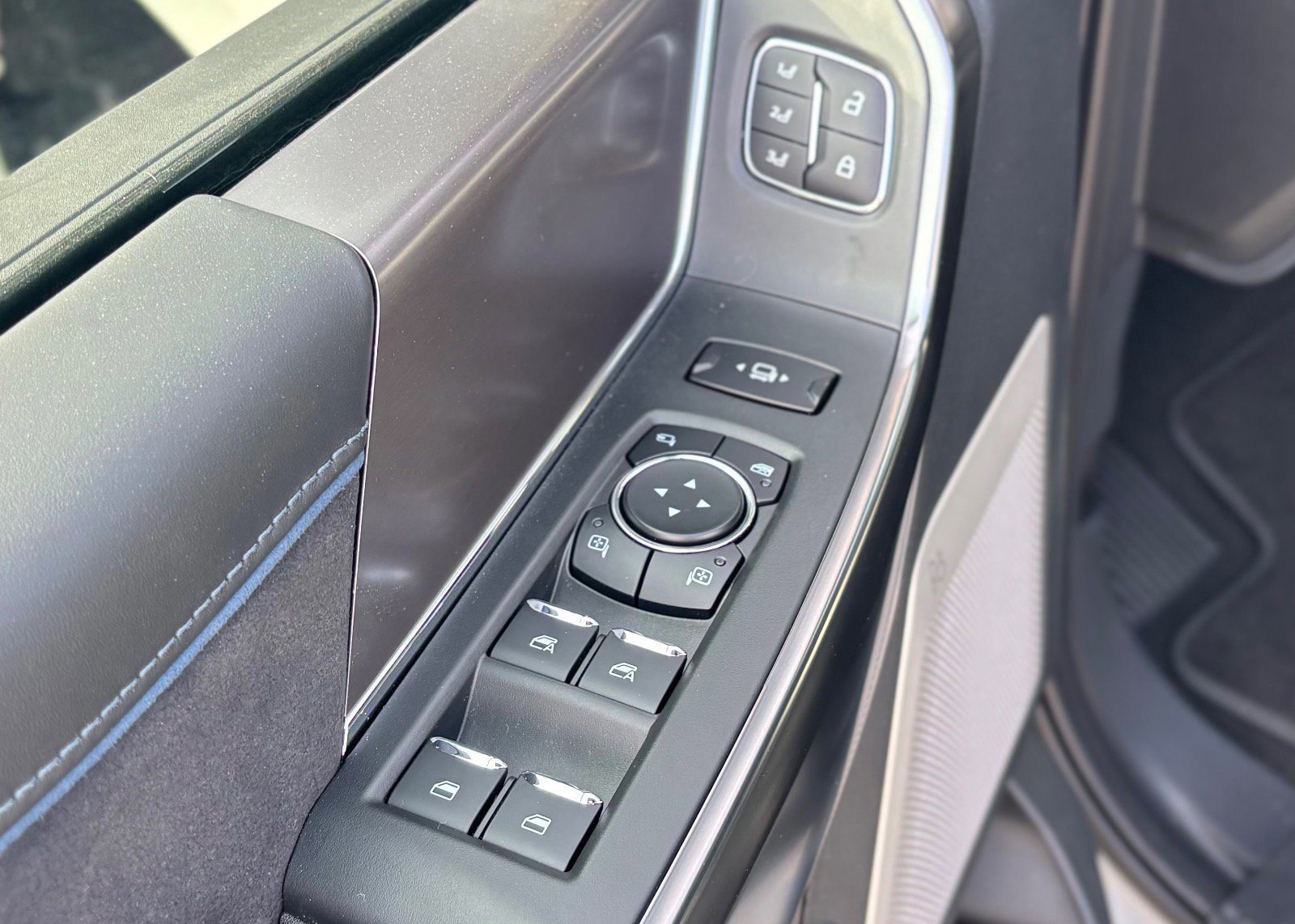 New 2026 Ford F250 Platinum image 42