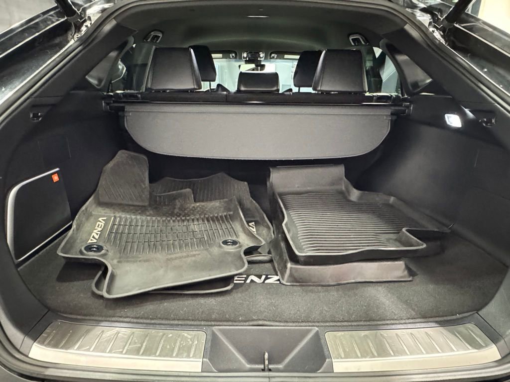 Used 2021 Toyota Venza XLE w/ Softex Package image 30