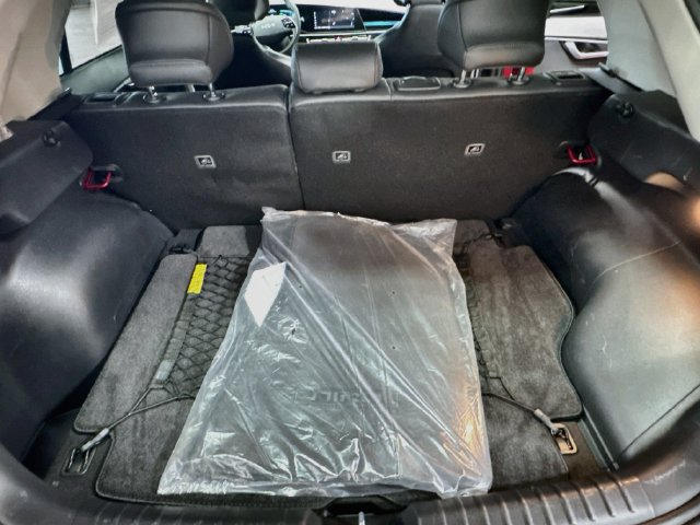 Certified 2025 Kia Niro EX w/ EX Cold Weather Package FWD image 26