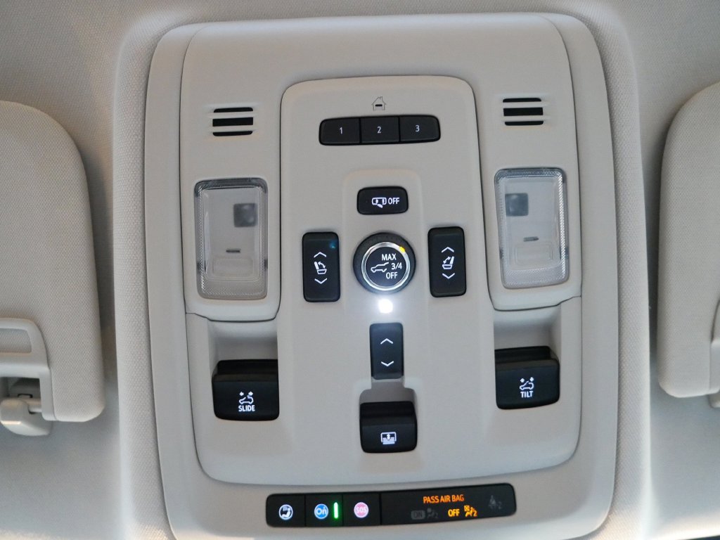 Used 2023 GMC Yukon Denali AWD/4WD image 24