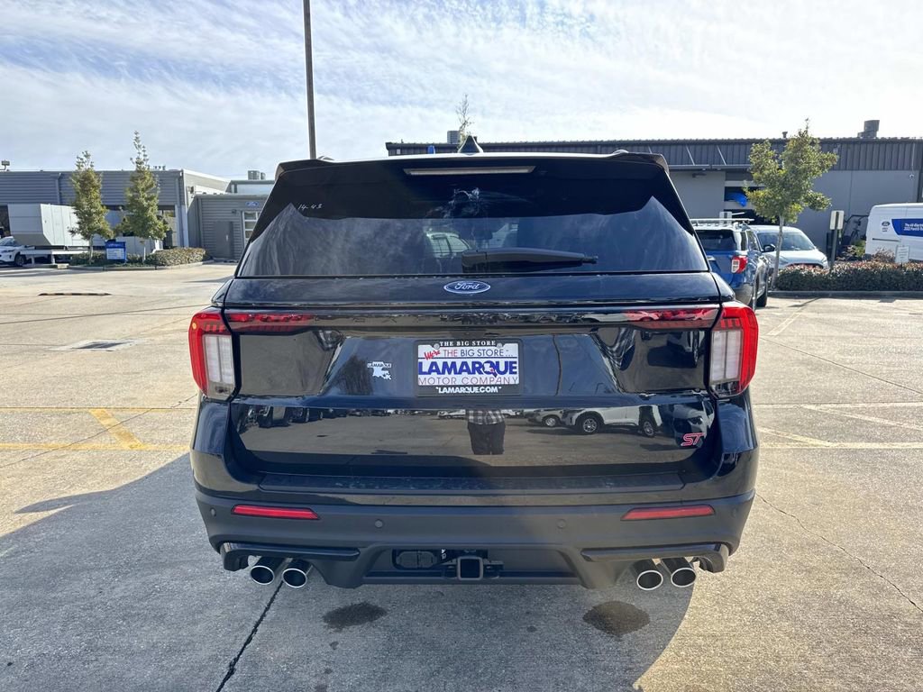 New 2026 Ford Explorer ST w/ Sun And Sound Package image 4