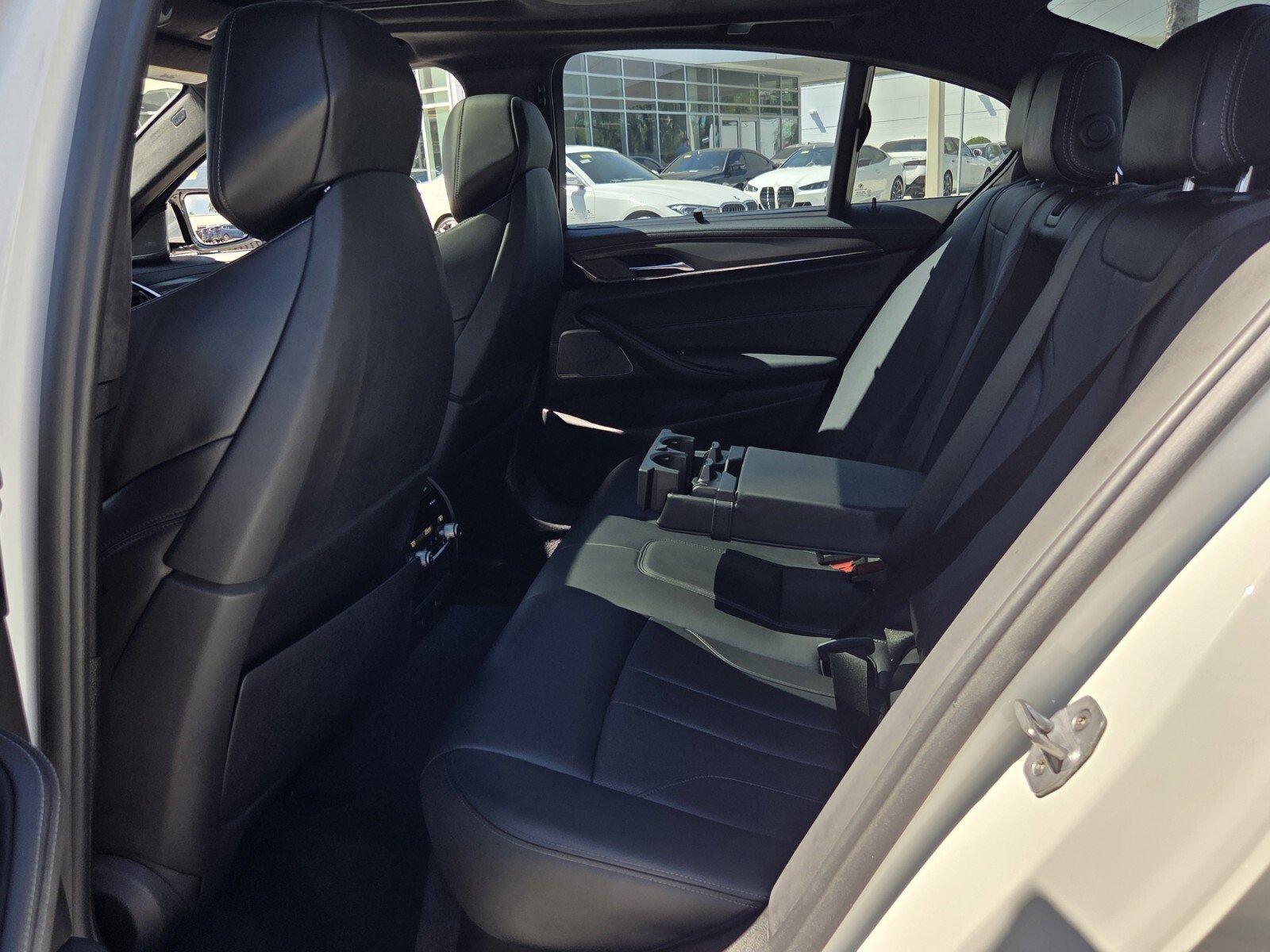 Used 2018 BMW M5 w/ Executive Package image 11