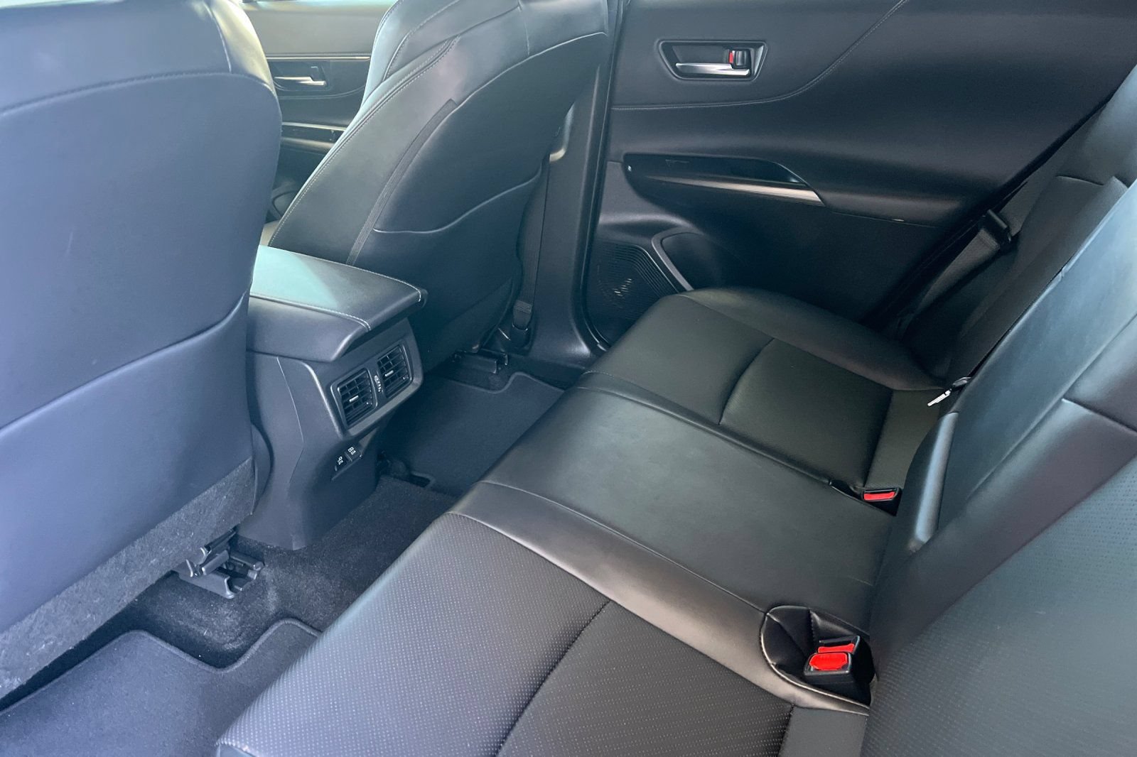 Used 2021 Toyota Venza Limited w/ Advanced Technology Package AWD/4WD image 9