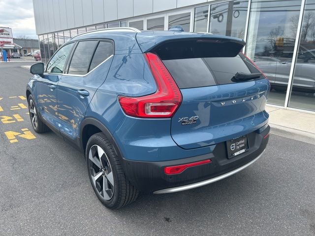 Certified 2025 Volvo XC40 B5 Plus image 3