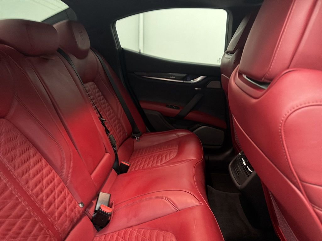 Used 2021 Maserati Ghibli Trofeo image 27