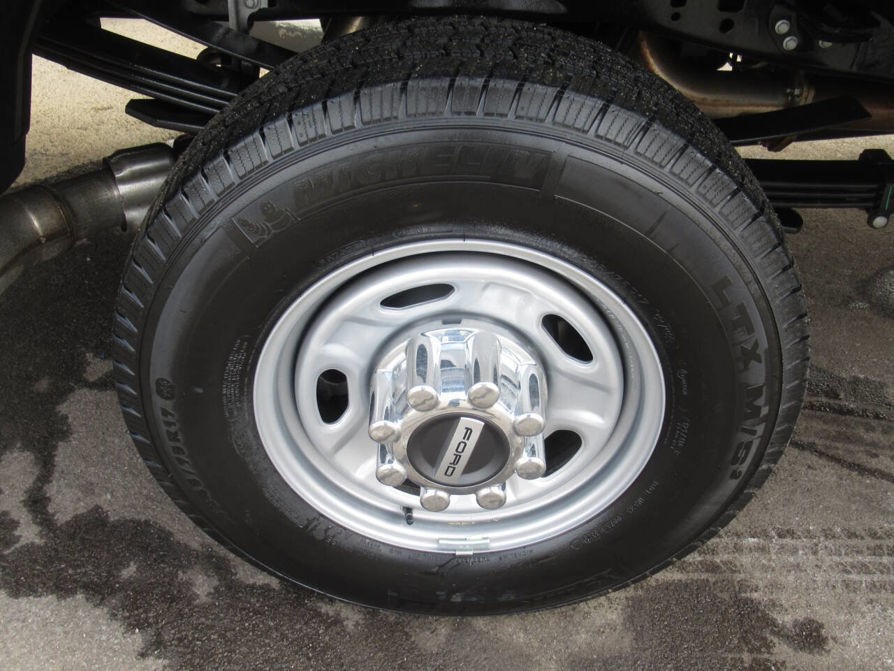 Used 2026 Ford F350 XL w/ XL Chrome Package image 10