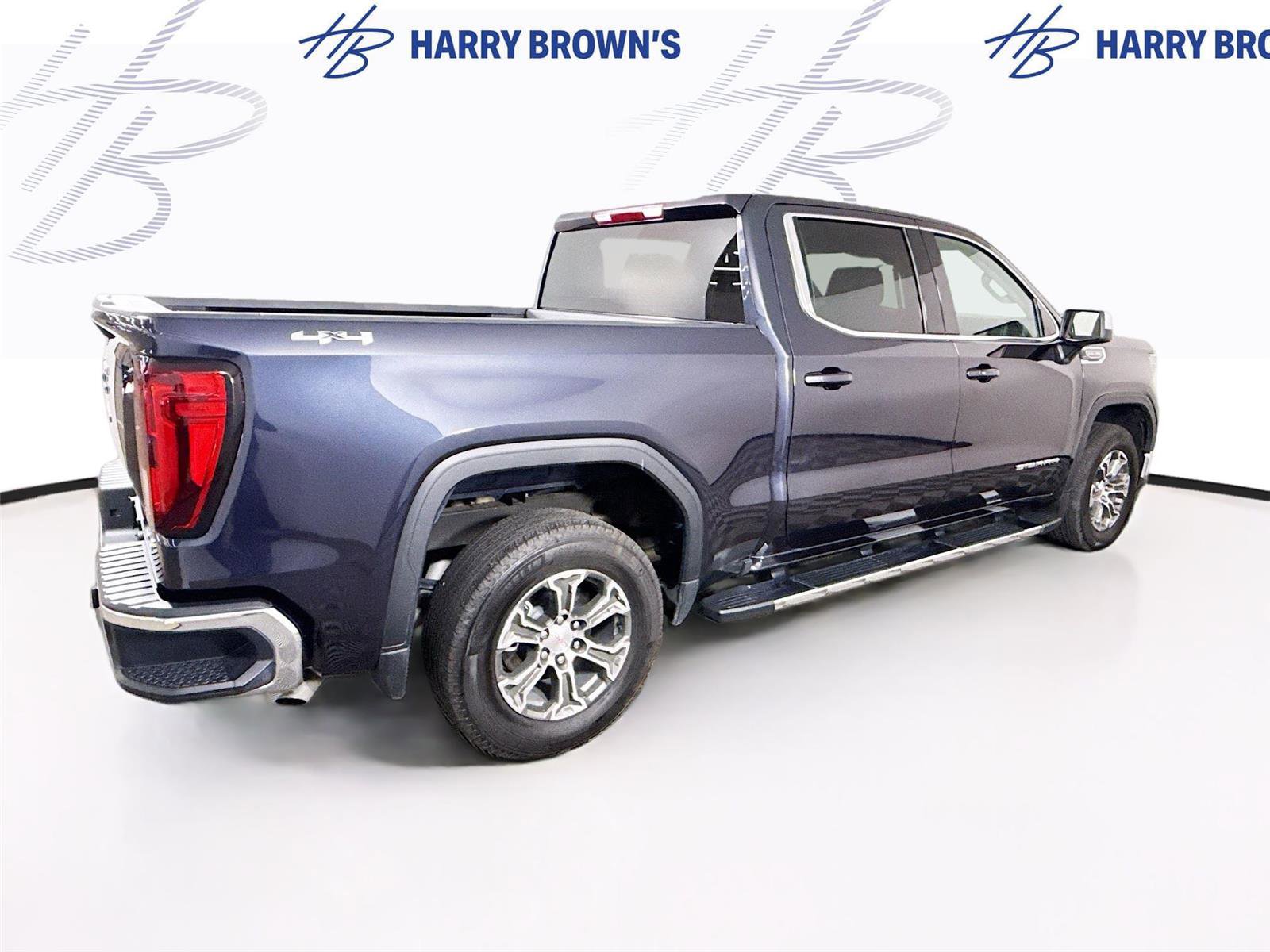 Used 2025 GMC Sierra 1500 SLE image 31