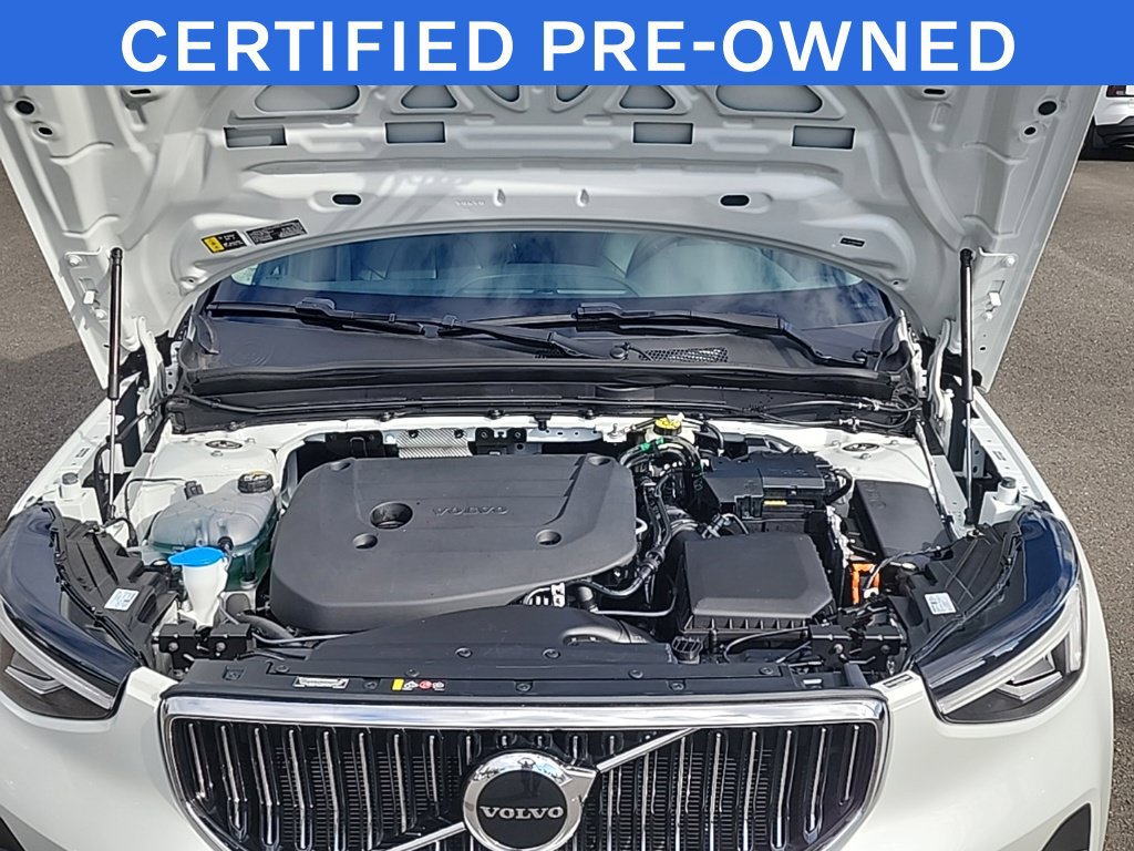 Used 2025 Volvo XC40 B5 Core w/ Protection Package Premier AWD/4WD image 29