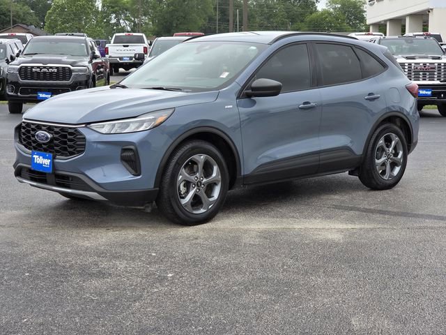 Used 2025 Ford Escape ST-Line w/ Tech Pack #1 FWD image 4