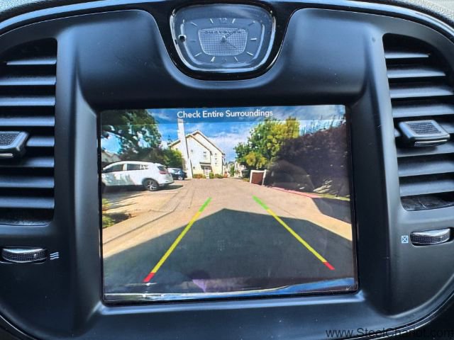 Used 2019 Chrysler 300 S image 17