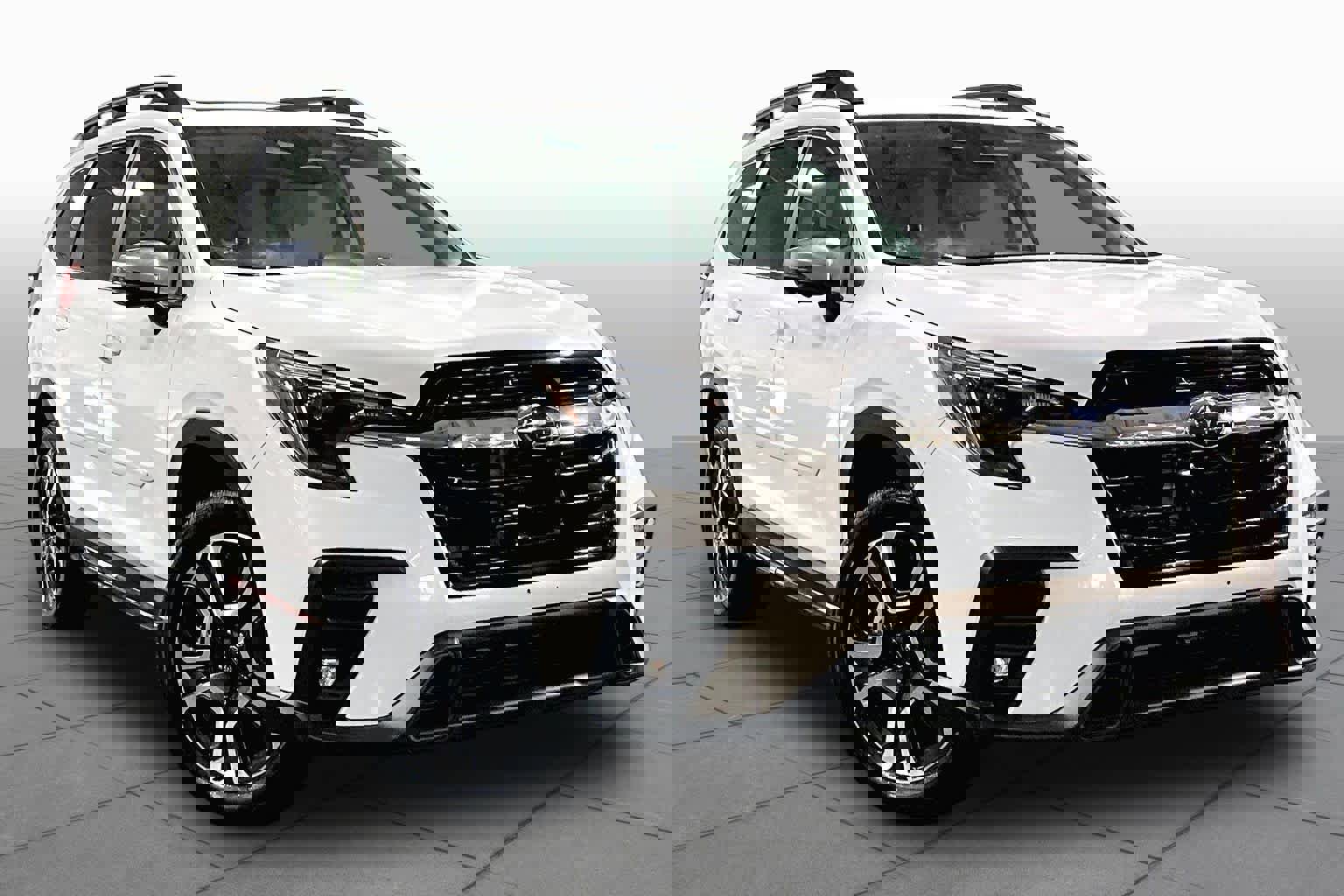 Used 2023 Subaru Ascent Limited w/ Technology Package AWD/4WD image 3