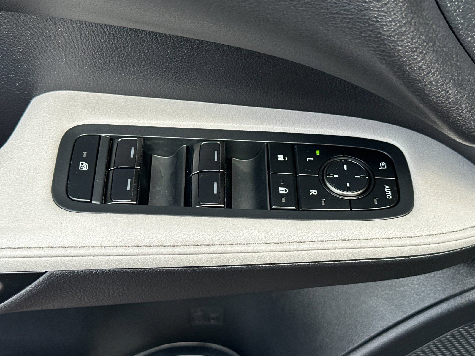 Used 2023 Lexus RX 350 Premium Plus w/ Accessory Package (Z1) image 12